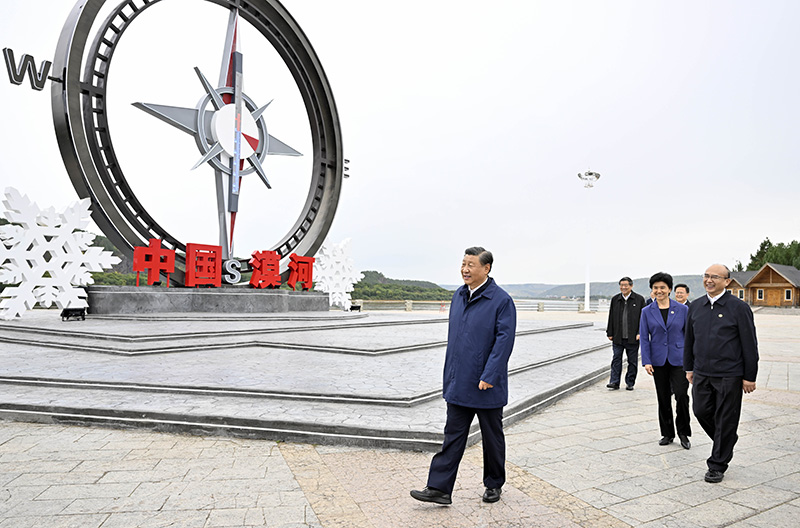 9月6日至8日，中共中央總書記、國家主席、中央軍委主席習(xí)近平在黑龍江考察。這是6日下午，習(xí)近平在大興安嶺地區(qū)漠河市北極村考察。